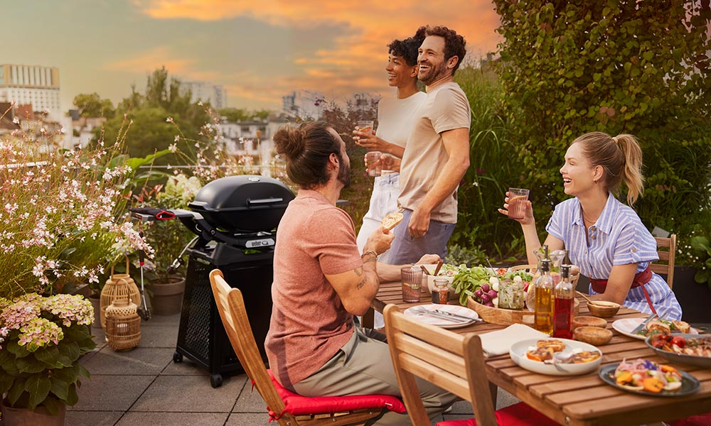 Weber Q2200 BBQ in Use