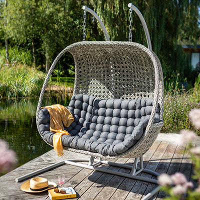 Egg Chairs, Cocoons & Swing Seats