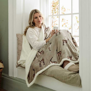 Deyongs Heated Sherpa Throw - Sterling Stag image 1
