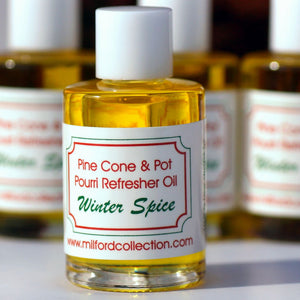 Milford Collection Winter Spice Pine Cone & Pot Pourri Refresher Oil (15ml) image 0