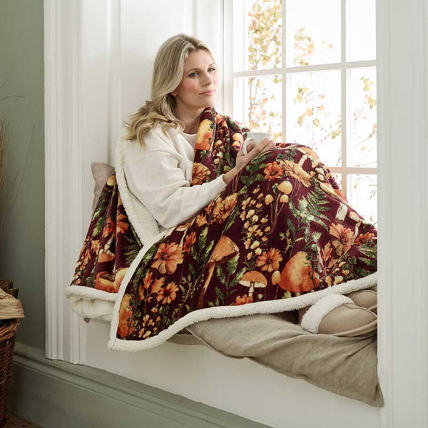 Deyongs Heated Sherpa Throw - Mushroom image 1
