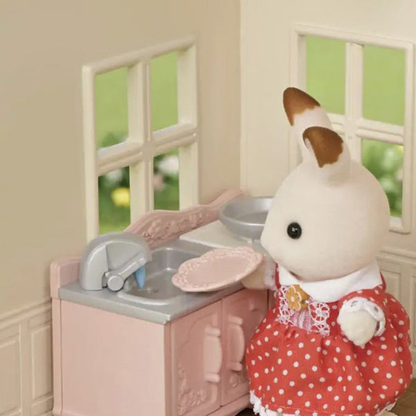 Sylvanian Families Red Roof Cosy Cottage image 4