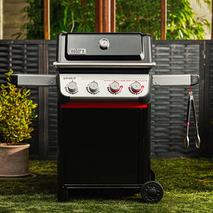 Weber Spirit E-425 Gas Barbecue with Plancha image 1