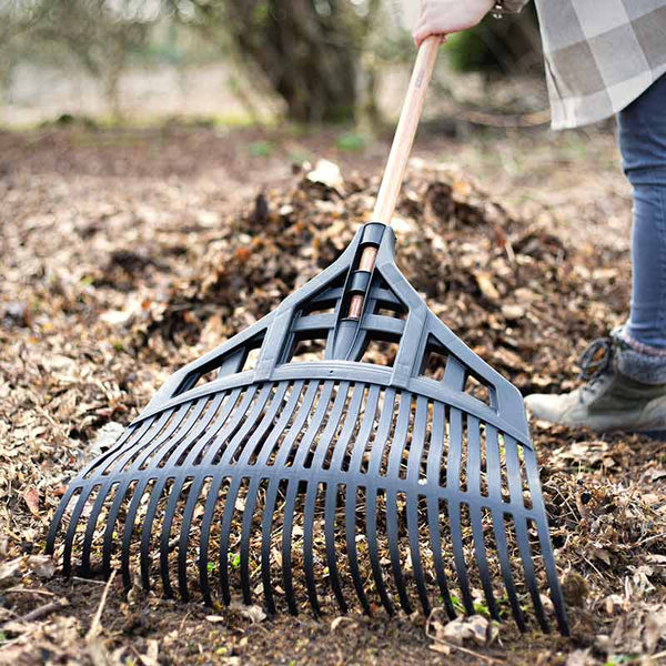 AMES Extra Wide Leaf Rake image 1