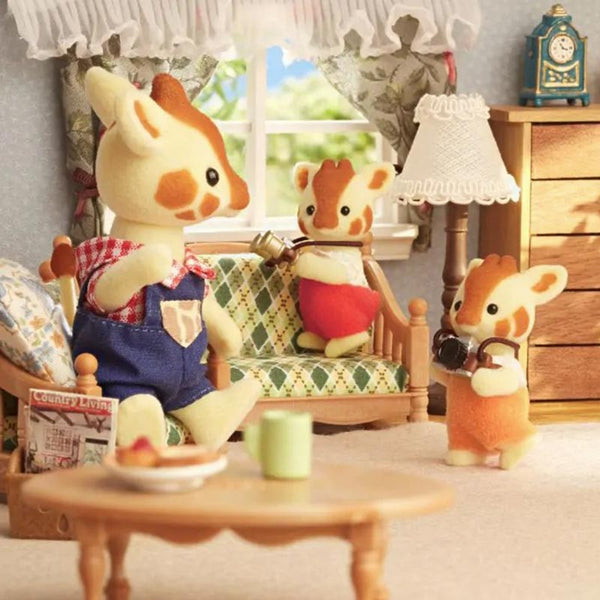 Sylvanian Families 'Highbranch Giraffe Family' image 2