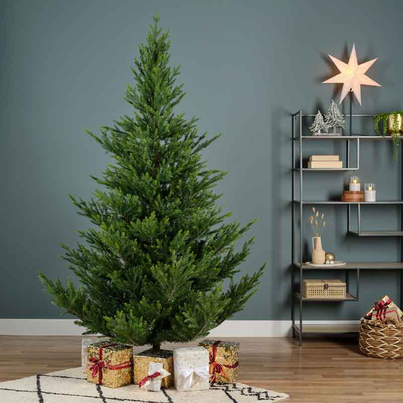 Everlands Norway Spruce Artificial Christmas Tree - 7ft / 2.1m image 0