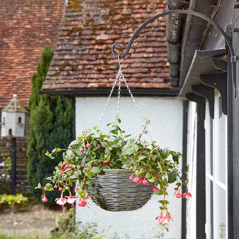 Smart Garden Kielder Faux Rattan Hanging Basket (14-inch) image 0