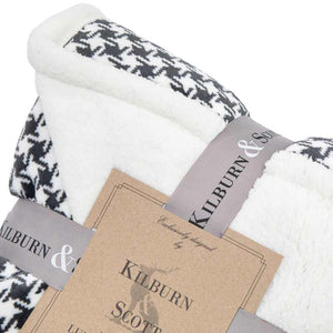 Kilburn & Scott Dogtooth Sherpa Throw in Black image 6
