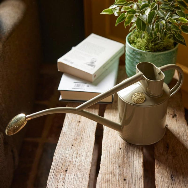 Haws The Rowley Ripple Watering Can (2 Pint) image 8