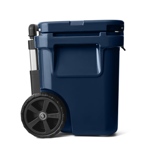 YETI Roadie 32 Wheeled Cool Box Navy image 10