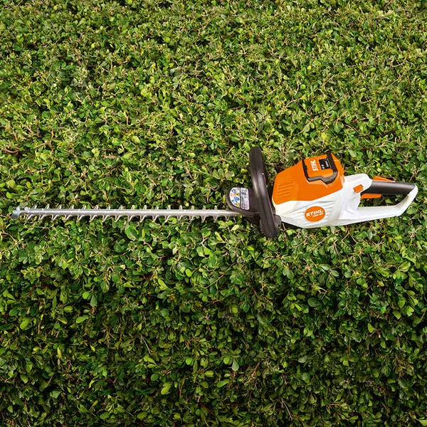 STIHL HSA 50 Cordless Hedge Trimmer Set image 2