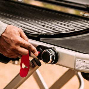 Weber Traveler Gas Barbecue image 9