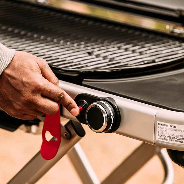 Weber Traveler Gas Barbecue image 9