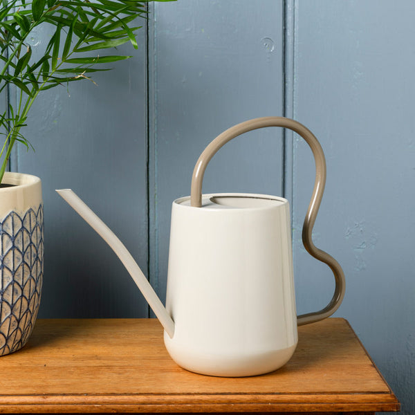 Burgon and Ball The Collector Range Scalloped Indoor Watering Can (1.2-litre) image 0