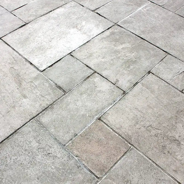 Burgon & Ball Miracle Patio Surface Cleaning Brush image 3