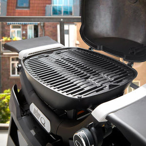 Weber Q 1200N Gas Barbecue with Side Tables & Compact Stand image 7