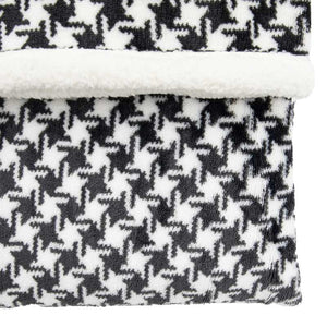 Kilburn & Scott Dogtooth Sherpa Throw in Black image 3