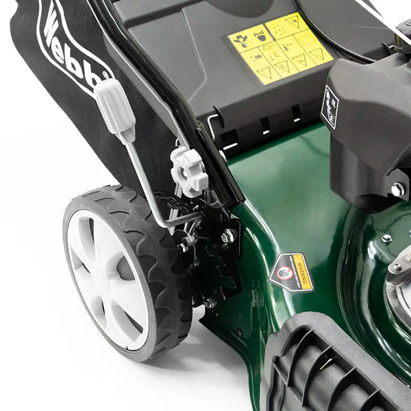 Webb Classic 46cm/18″ Self Propelled Petrol Rotary Lawn Mower image 3