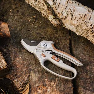 Kent & Stowe SureCut Hard Wood Ratchet Anvil Secateurs (Cutting dia. 22mm) image 1