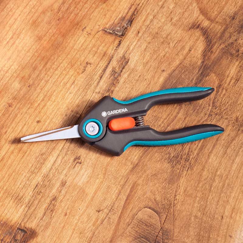 GARDENA FreshCut Harvesting Scissors image 0