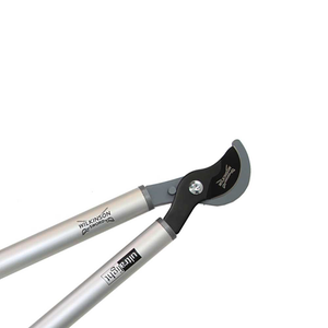 Wilkinson Sword Ultralight 24" Bypass Loppers (30mm Cutting Diameter) image 3
