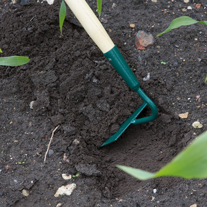 Wilkinson Sword Carbon Steel Draw Hoe image 2