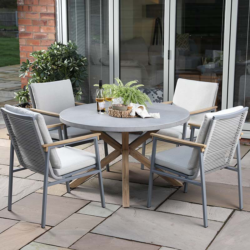 Supremo Novara 4 Seat Round Outdoor Dining Set image 0