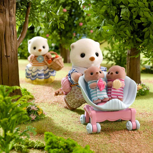 Sylvanian Families 'Sea Otter Family' image 3