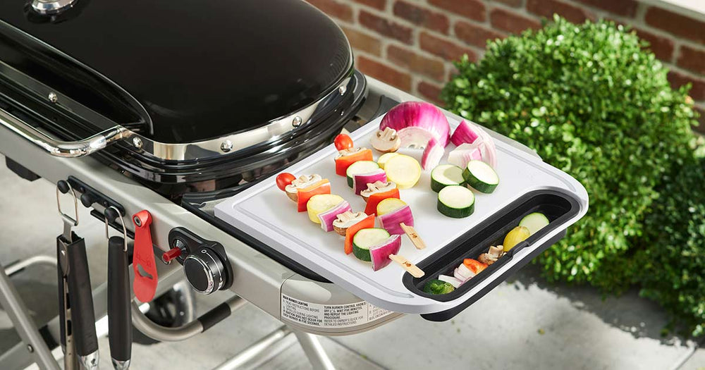 Weber Barbecue Cutting Board with Catch Bin image 0