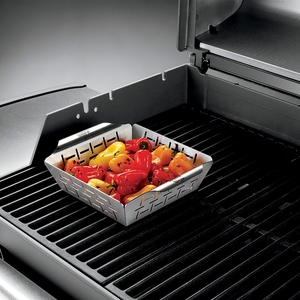 Weber Deluxe Grilling Basket image 3