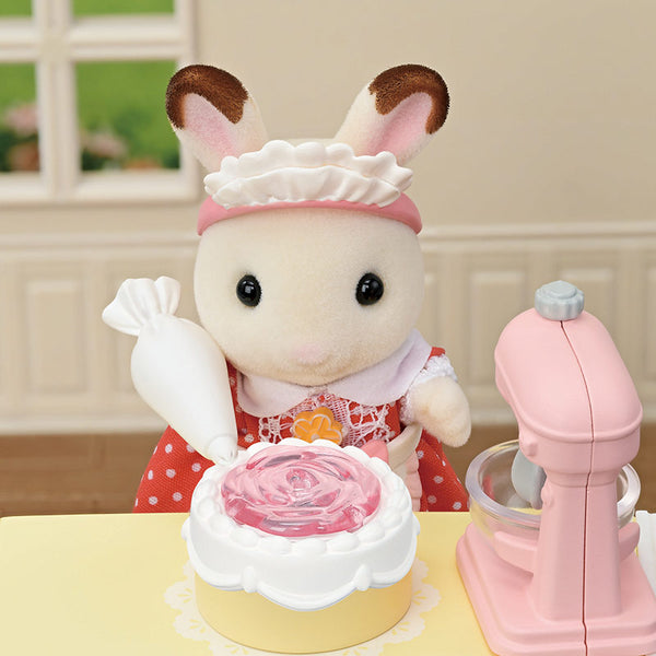 Sylvanian Families Village Cake Shop Starter Set image 2