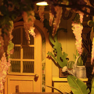 Rolife 'Garden House' DIY Book Nook image 2