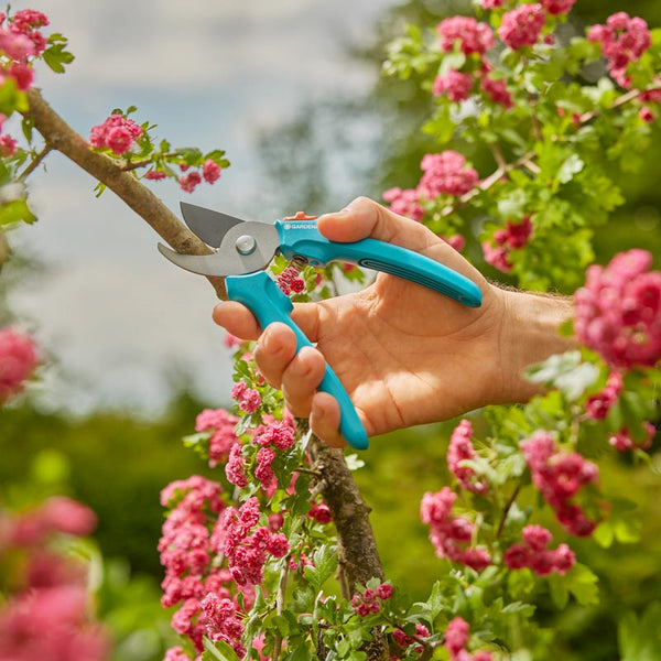 GARDENA Easy Cut Bypass Secateurs (Cutting dia. 20mm) image 2