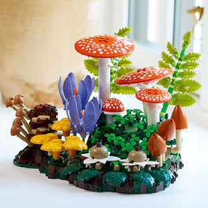 LEGO® Botanicals Woodland Mushrooms (11505) image 12