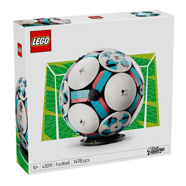 LEGO® Editions Football - 3D Display Model Building Set (43019) image 6