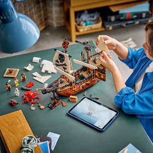 LEGO® Creator 3 in 1 Iconic Pirate Ship (31387) image 11