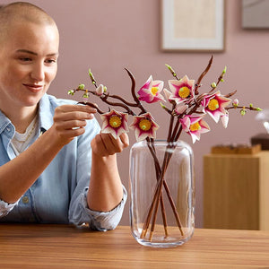 LEGO® Botanicals Magnolia Branches (11510) image 4