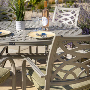 Hartman Buxton 6 Seat Round Dining Set, with 2.5m Parasol &amp; Base image 5