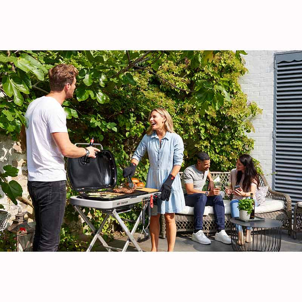 Weber Traveler Gas Barbecue image 7
