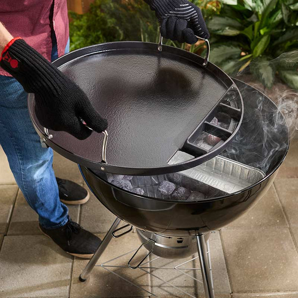 Weber Round Griddle Insert for Kettle Charcoal Barbecues (57cm) image 3