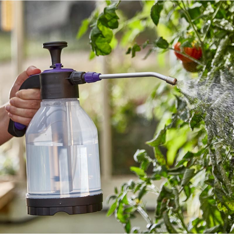 Defenders Heavy Duty Pressure Sprayer and Lance (1.5 litre) image 0