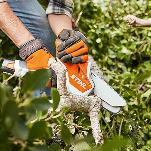 STIHL GTA 26 Cordless Garden Pruner Set image 1
