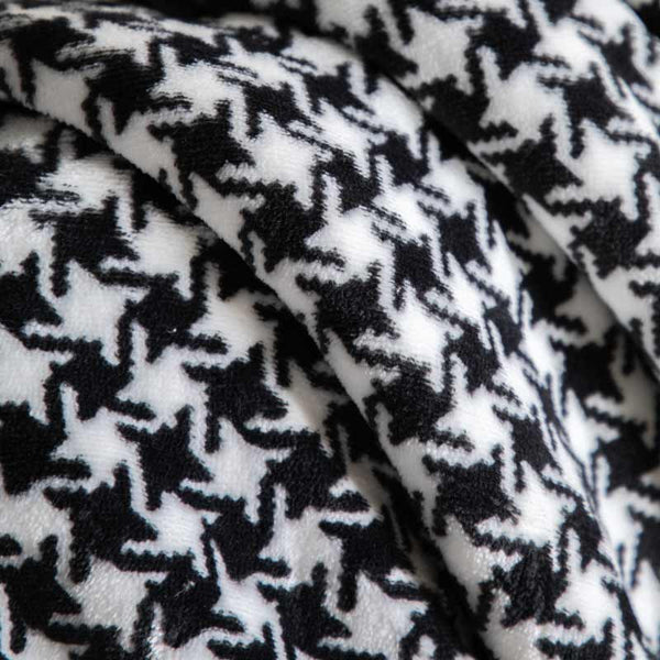 Kilburn & Scott Dogtooth Sherpa Throw in Black image 7