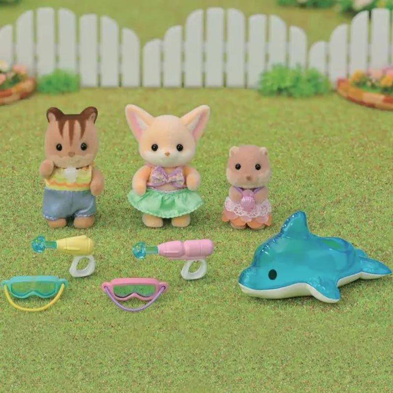 Sylvanian Families 'Nursery Friends Pool Fun Trio' Play Set image 0