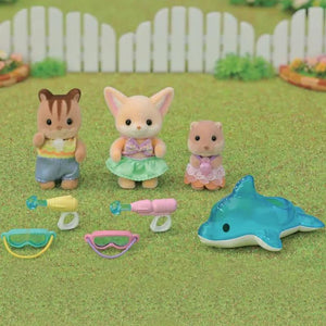 Sylvanian Families 'Nursery Friends Pool Fun Trio' Play Set image 1