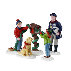 Lemax Mailbox Decorating (Set of 4) image 0