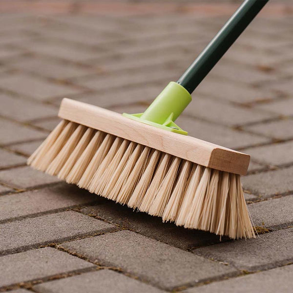 Gardman Soft Garden Broom 12-inch image 2