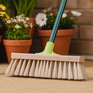 Gardman Soft Garden Broom 12-inch image 3