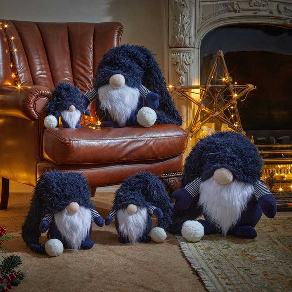 Three Kings Super Furry Navy Winter Wolf image 1
