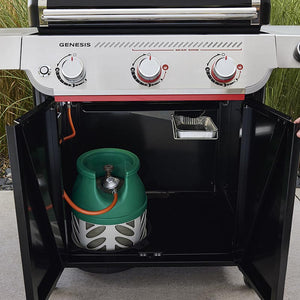 Weber Genesis E-335W Gas Barbecue with Side Burner image 2